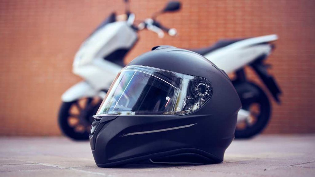 how-to-measure-for-a-motorcycle-helmet-ensuring-a-perfect-fit-for