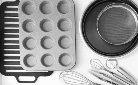 Rust Be Gone: Effective Methods for Removing Rust from Bakeware