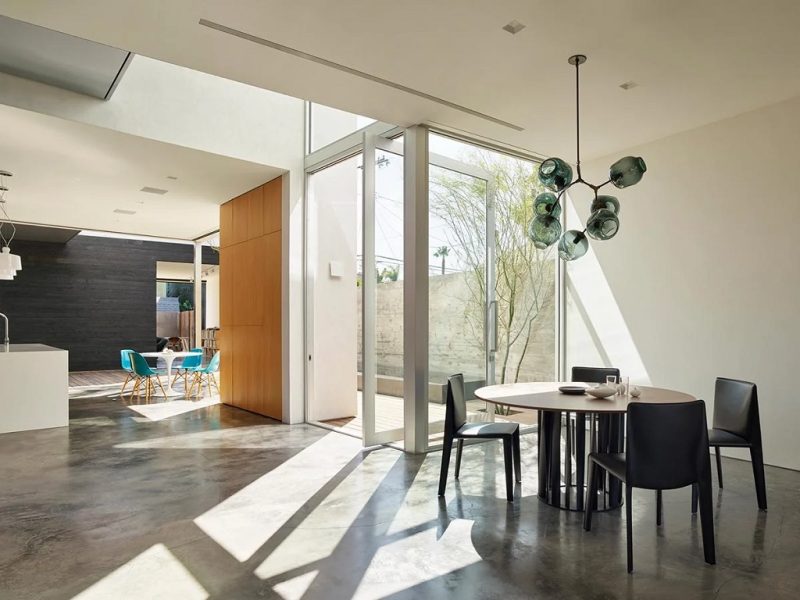 Which house direction is best for more natural light