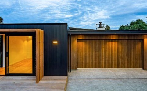 Sleek British garage door design combining minimalism and modern functionality